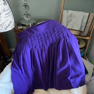 Gap mini pleated skirt 18 in from waist to hem